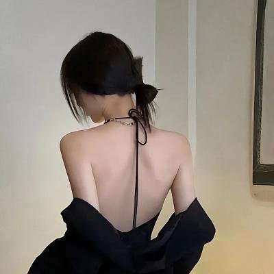 月·色